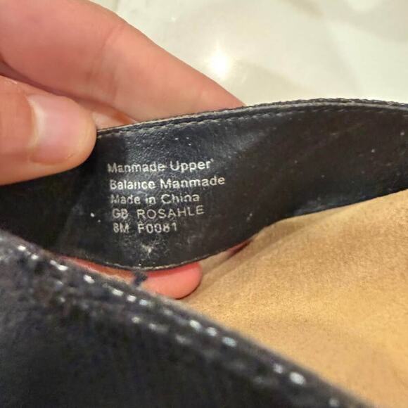 Giani Bernini Ronnah Memory Foam SlipOn Thong Sandals Womens 8M Medallion Black - Picture 7 of 9